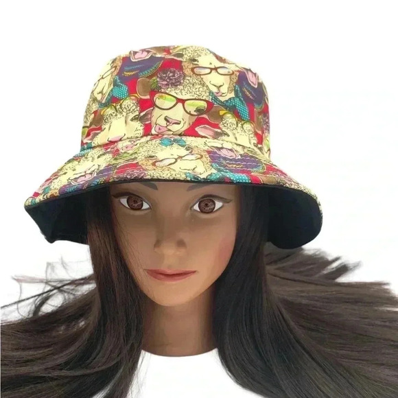 Boutique No Drama Laughing Llama Print Trendy Fully Reversible Bucket Hat OSFM - Picture 2 of 6